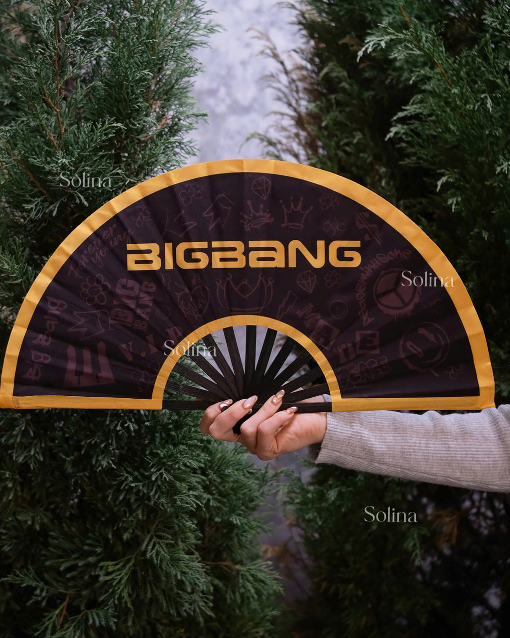 BIGBANG-Inspired Bamboo Folding Fan – Double-Sided K-Pop Concert Accessory