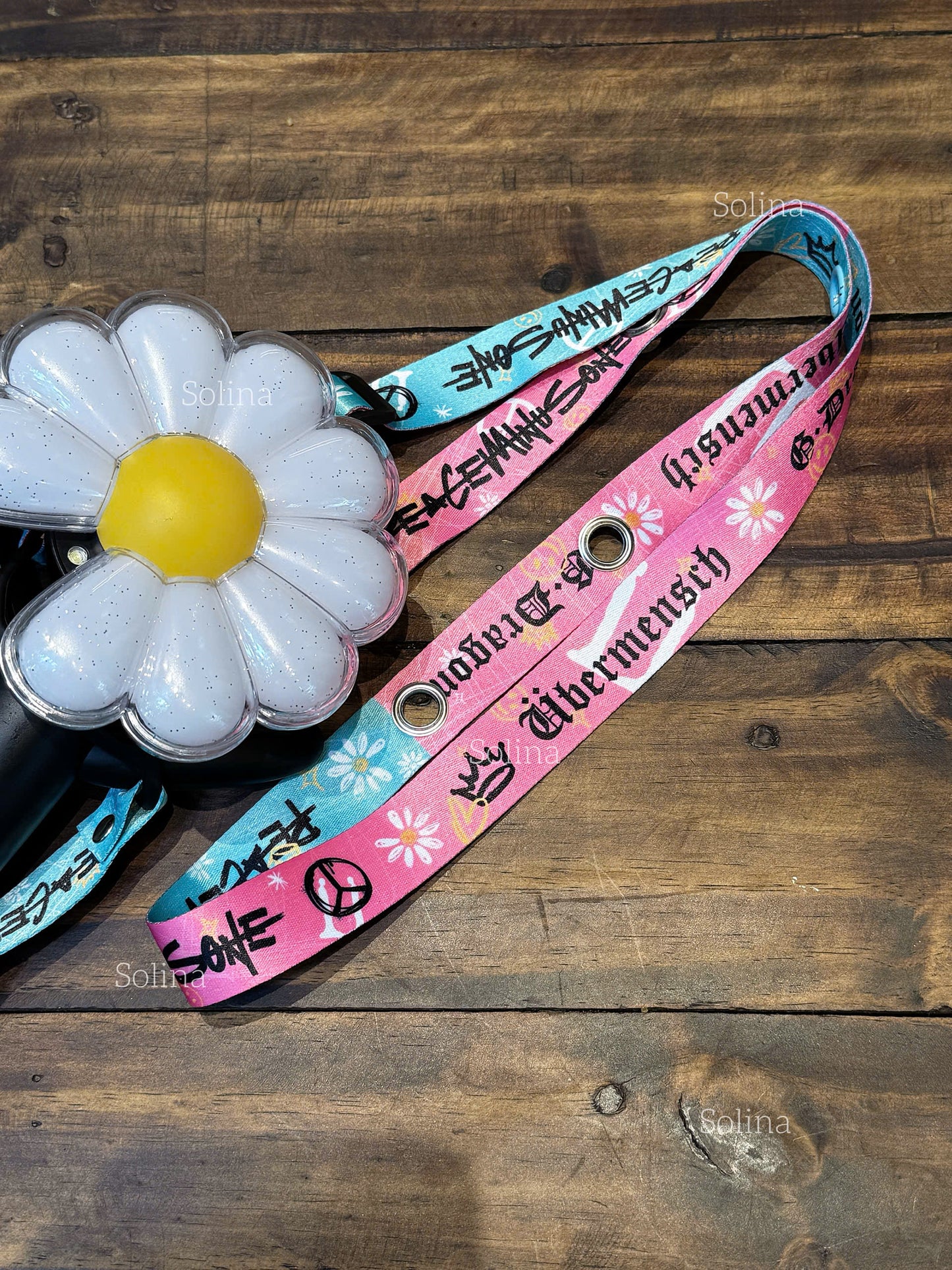 2026 World Tour – New Double-Sided Black and Red Lightstick Strap Holder – Adjustable Crossbody Strap for Concerts, K-Pop & Accessories