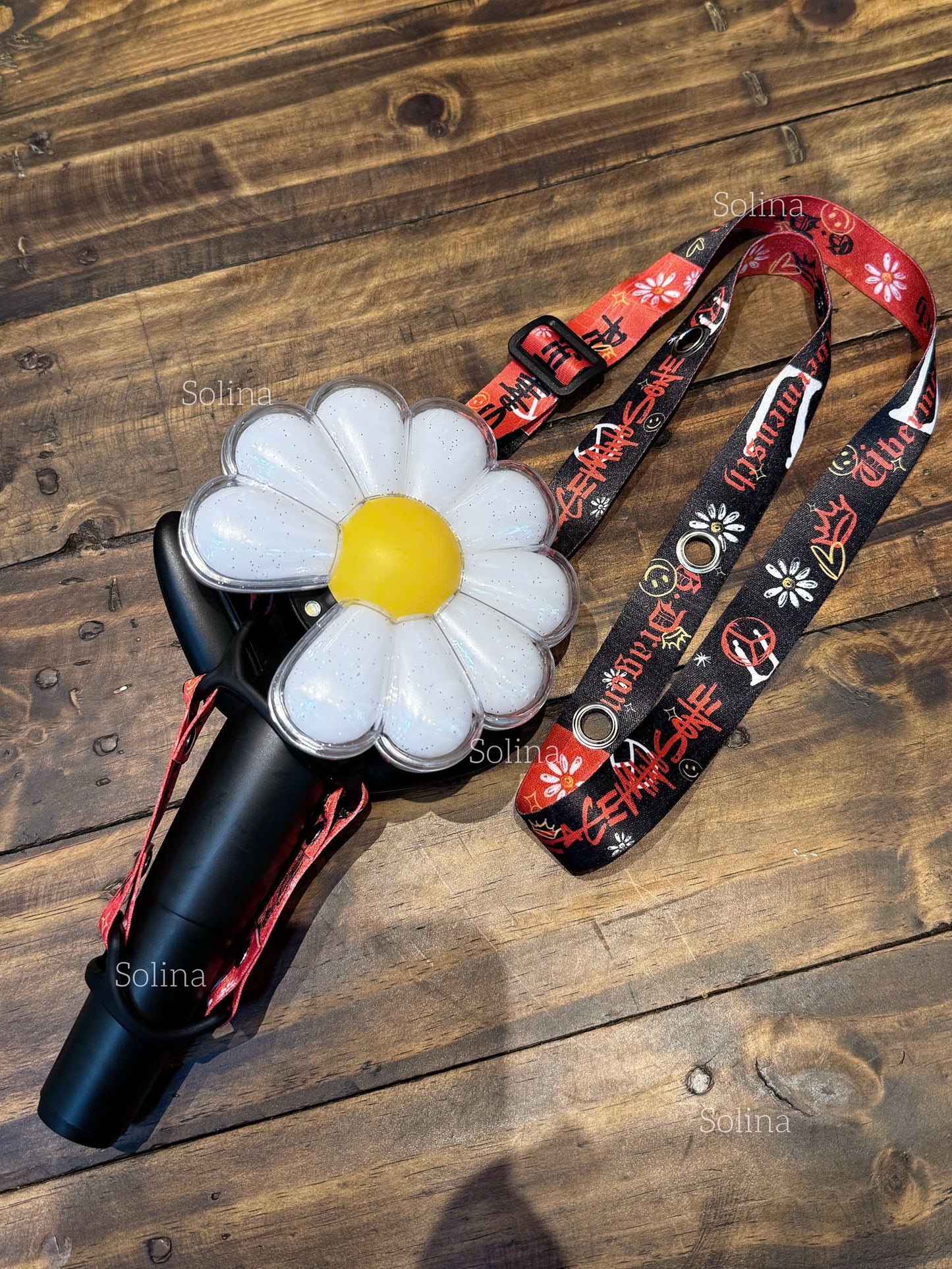 2026 World Tour – New Double-Sided Black and Red Lightstick Strap Holder – Adjustable Crossbody Strap for Concerts, K-Pop & Accessories