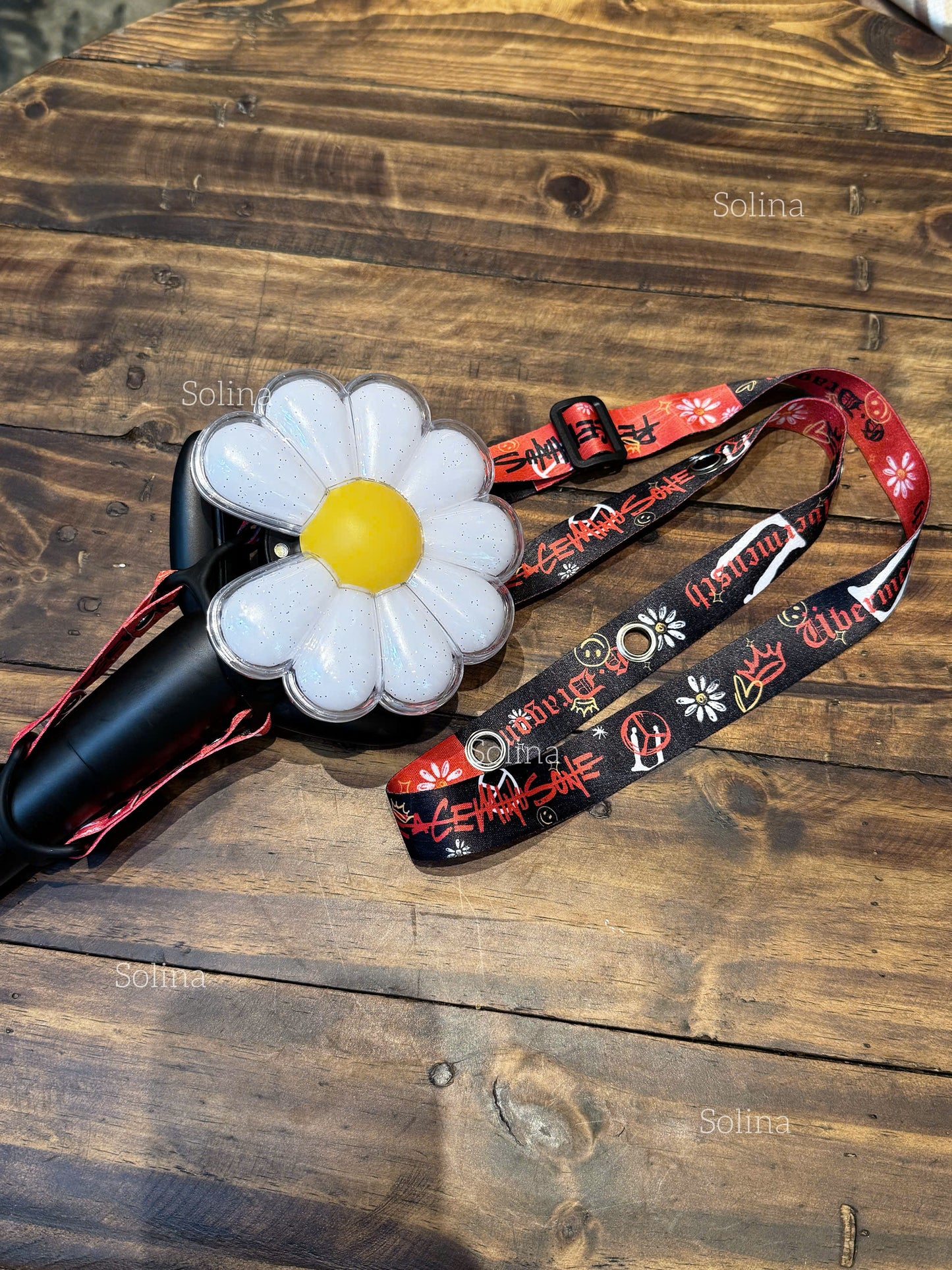 2026 World Tour – New Double-Sided Black and Red Lightstick Strap Holder – Adjustable Crossbody Strap for Concerts, K-Pop & Accessories